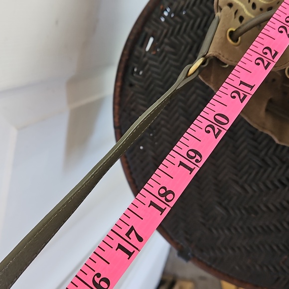 Large UGG 100% leather Crossbody bag laser cut design With Wristlet Olive Green - Picture 15 of 16